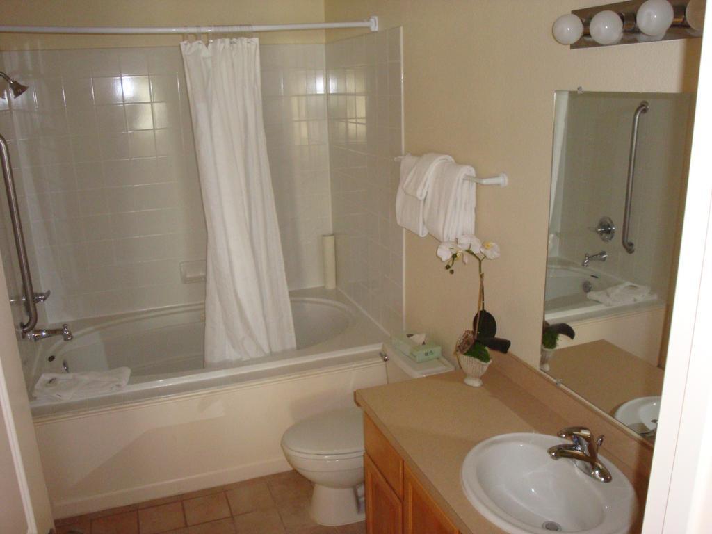 Whale Pointe - Ocean Front 2 Bedroom 2 Bath - Assignment 2 ดีโพเบย์ ห้อง รูปภาพ